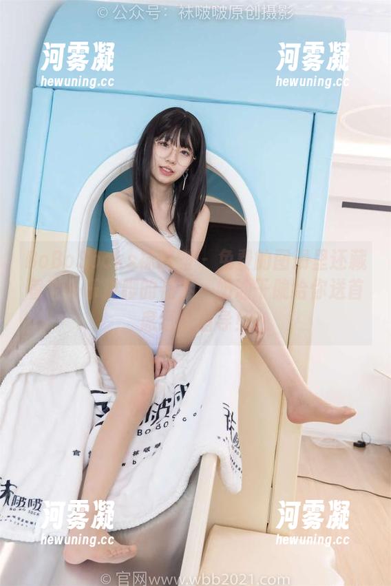 BoBoSocks袜啵啵 - 免费的图册里还藏着老头乐挠脚的花絮，奶油干脆给你送首席逗比指导！