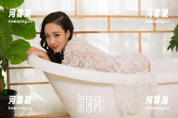 GIRLT果团网 - 别误会，little贝壳喵护士壁纸不治病，只令人心猿意马。