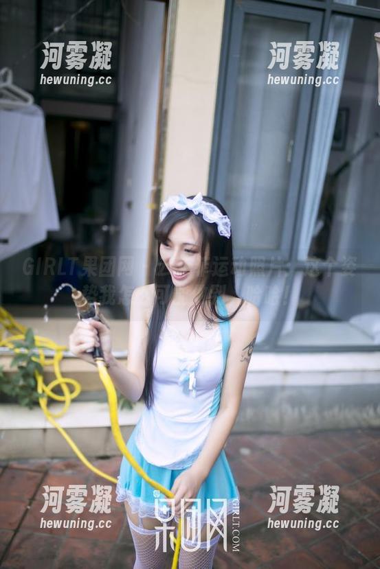 GIRLT果团网 - 云菲菲运动照片：这个姿势我怎么可能做到，哈哈！