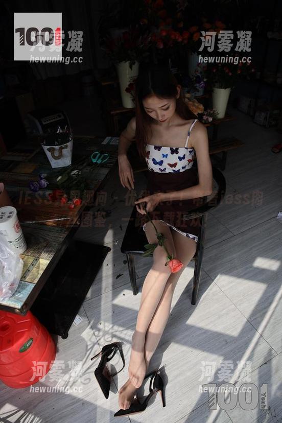 IESS异思趣向 - 优优来了！带着iess肉丝图鉴，一路下载狂欢！