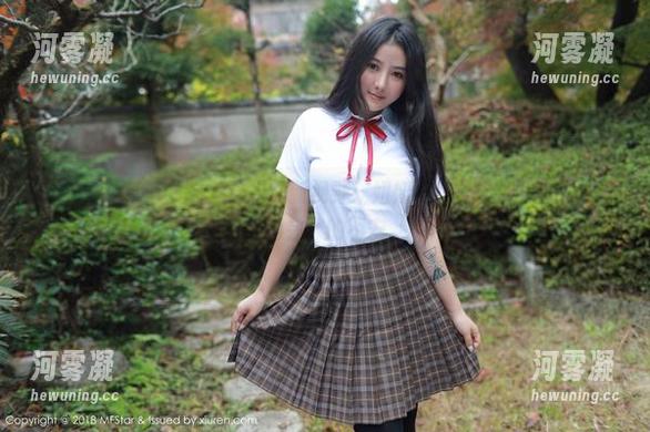MFStar模范学院 - 连衣裙新视野：妞妞koko图册里的优雅与“约会”的不安。