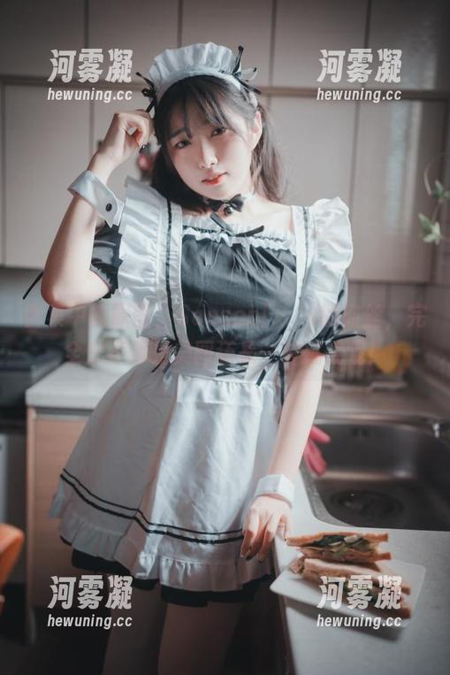 合集中的原图，Sonson(손손)的肉丝，完全分不清是美图还是一种挑战呢！