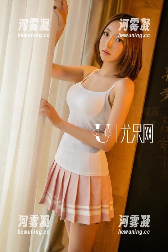 UGirls尤果网 - “佟蔓和职业装的日常探讨”，原图意外的好玩，简直像个小剧本！