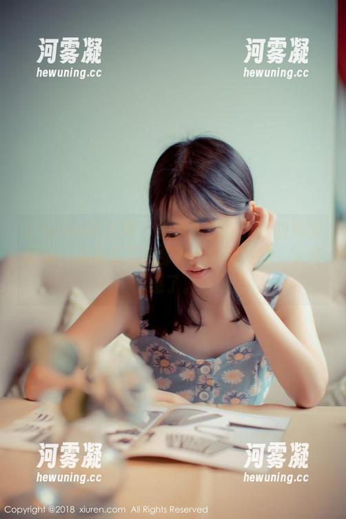 Xiuren秀人网 - 随意翻翻刘钰儿的私房图集，温柔又不失那种懒散的气息，太带感了。