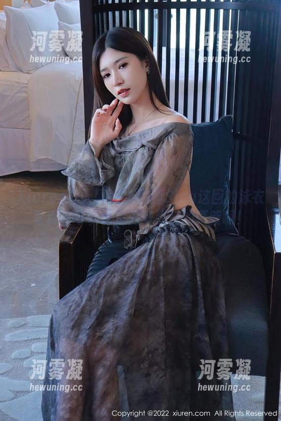 Xiuren秀人网 - 小狐狸Sica这回的泳衣写真，可以说是另辟蹊径的更新啊！