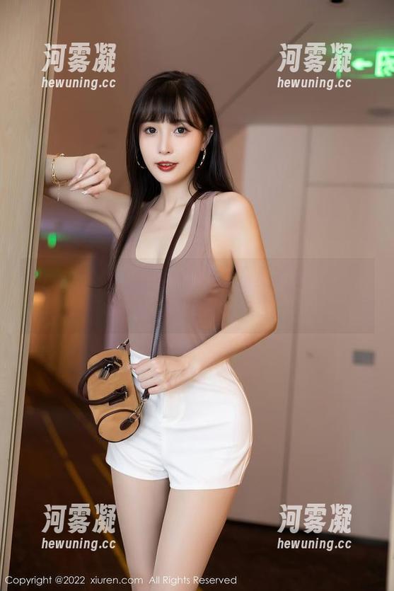 Xiuren秀人网 - 私拍原图里的白兔西希，豹纹竟然这样搭？我也是醉了