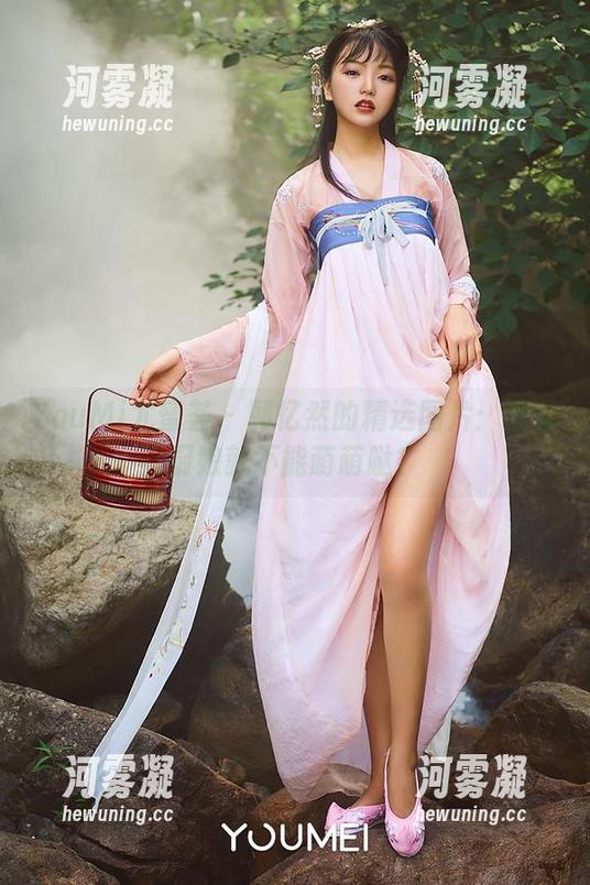 YouMi尤蜜荟 - 郭忆然的精选图片：谁说厨娘就不能萌萌哒？