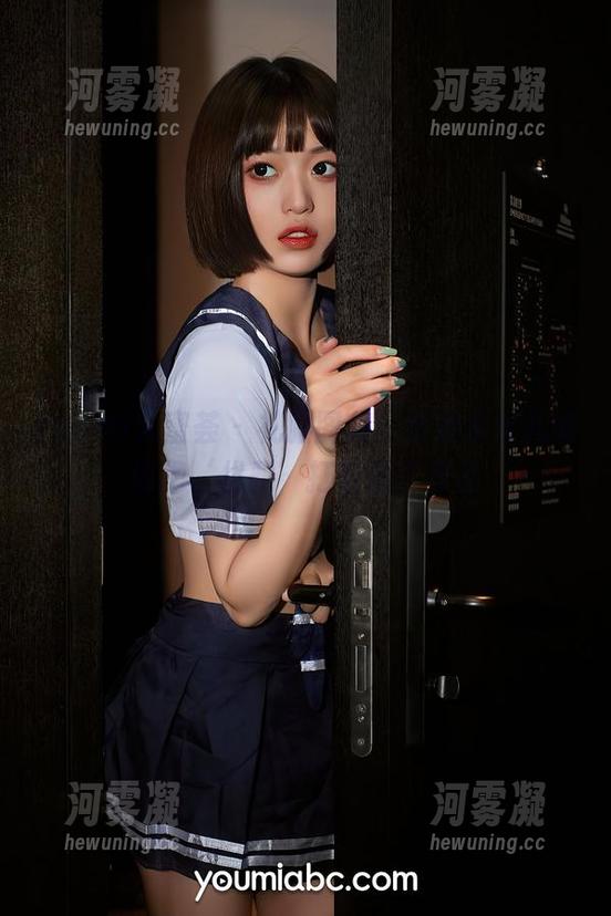 YouMi尤蜜荟 - 礼服图集，看黄金宝儿如何把‘优雅’打包成了作品