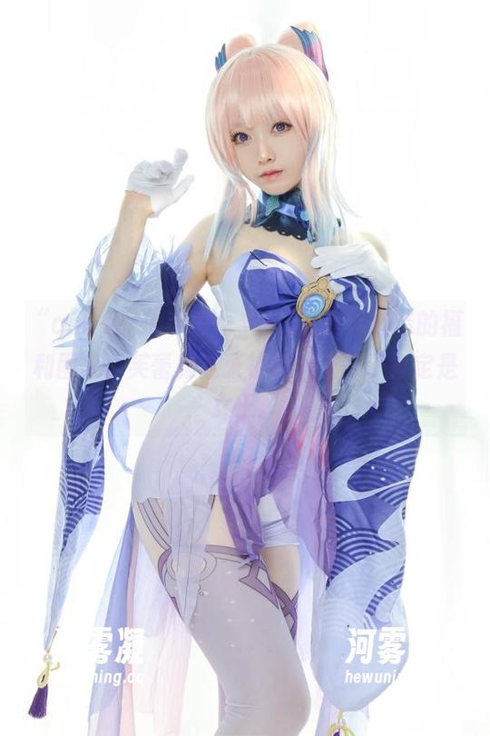 “asagiriai(爱ちゃん)”亲手打造的福利图集，芙蕾雅这张神情，上辈子肯定是女王。