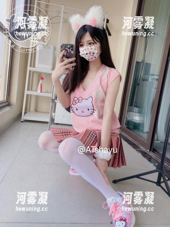 自从有了at鲨鱼的图包，我发现无圣光才是最真实的享受，丝袜的诱惑更是无可阻挡。