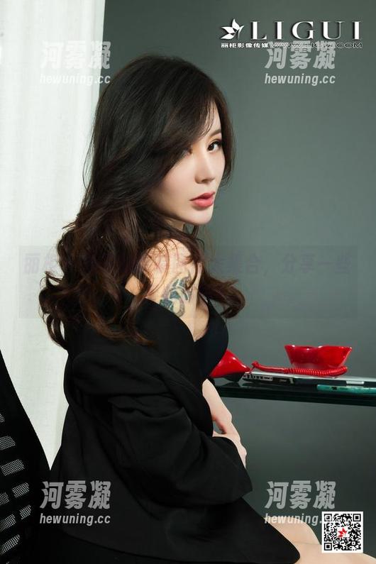 丽柜 - 兔子的泳装图库大集合，分享一些轻松时刻！