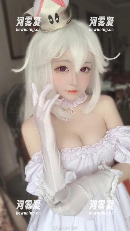 佳佳好难啊的小熊比基尼合集，很好奇她下一个花样会是什么呢？