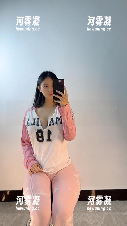 微密圈 - 俏妞qiaoniu66与修女的私房对话，照片里的意外幽默