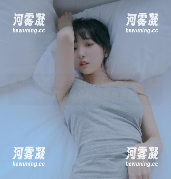 在线！你见过穿和服的姜仁卿(강인경)女孩吗？她可能能帮你做出卷心菜沙拉！