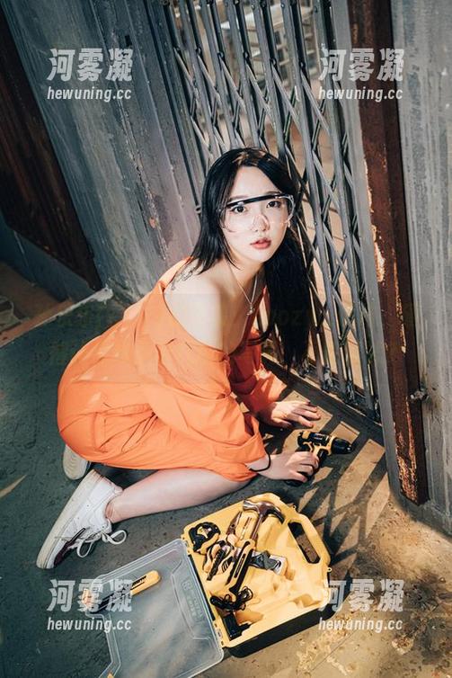 孙乐乐(손예은)的图集：Loozy_硬核，硬得让你想多看几遍的写真，不信试试？