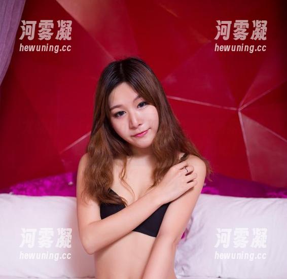 尤物馆 - FoxYini孟狐狸的最新图集：体操服也能那么好看？我没眼花吧！