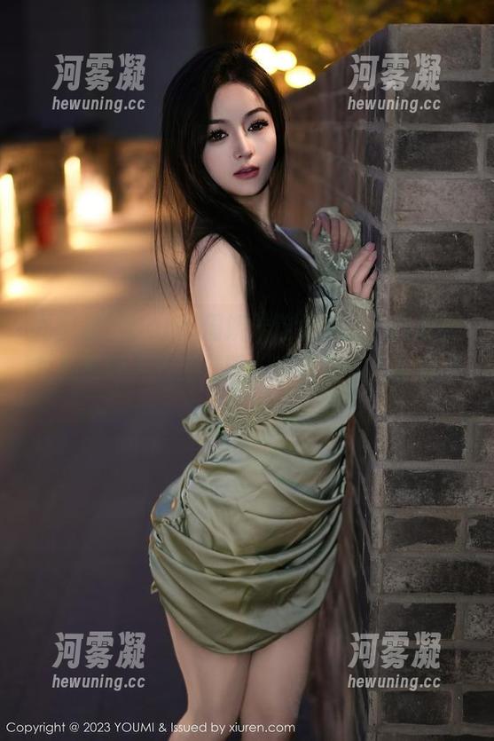 尤蜜荟 - Carol周妍希这组美图，内衣照片都能让人多看几眼，难道是有什么魔法吗？