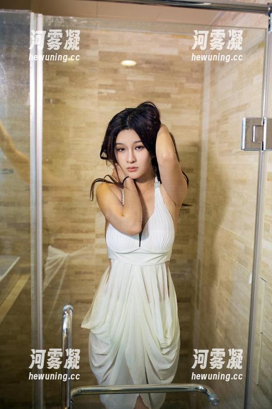 推女郎 - 夏日里的小九九写真：一个图包就能把你从热汗淋漓的状态拉回来！