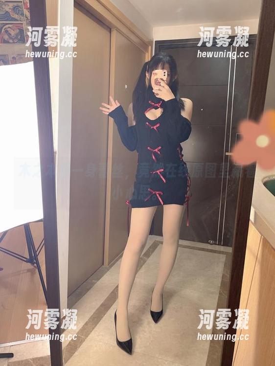 木之本果一身蕾丝，竟然在线原图里藏着小心思。