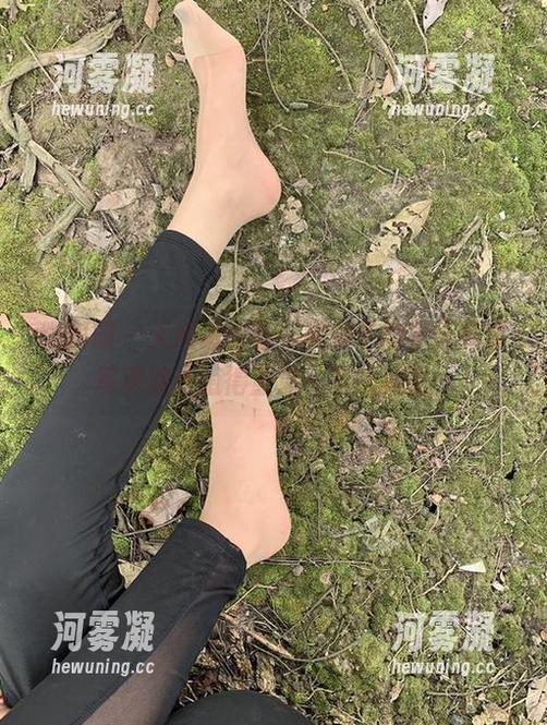 微密圈 - 无所谓内容，桃脱了的夏天高清写真就是值得重温一下的美丽…