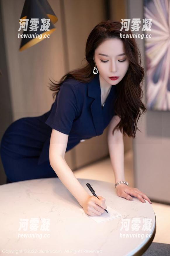 秀人网 - Jennifer小若与裤里丝，逃不过的全套写真回忆