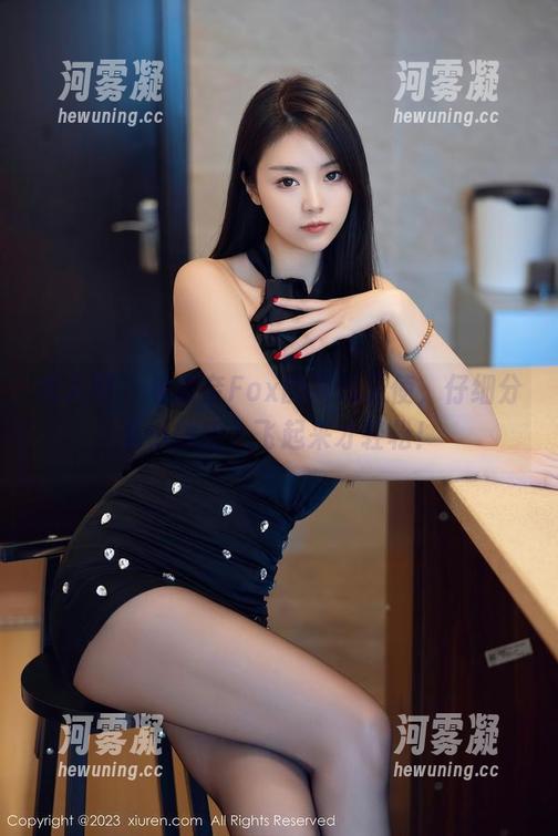 秀人网 - 看奈奈Fox的高清天使，仔细分享小妙招，飞起来才轻松！