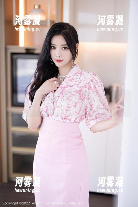 秀人网 - 学妹安然anran，每一张写真都是悄悄送来的福利，待你慢慢品味。
