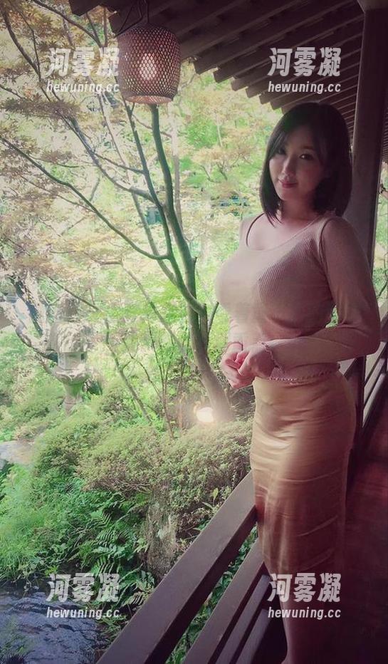 微密圈 - 全套体操服？看着童小芯的图包，我只想默默划重点。
