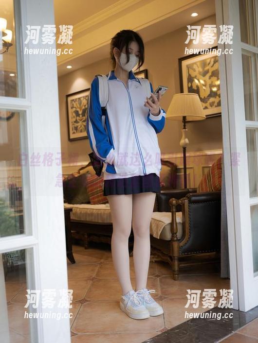 白丝格子裙，怎么就这么吸引眼球呢？紧急企划的精选套图真神奇！