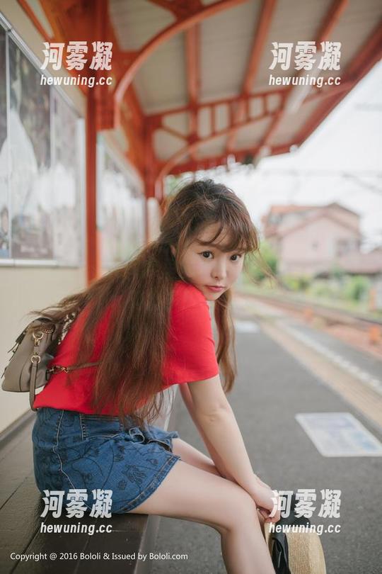 菠萝社 - TK图库里的柳侑绮，短裙到底能叫出多少骚动？
