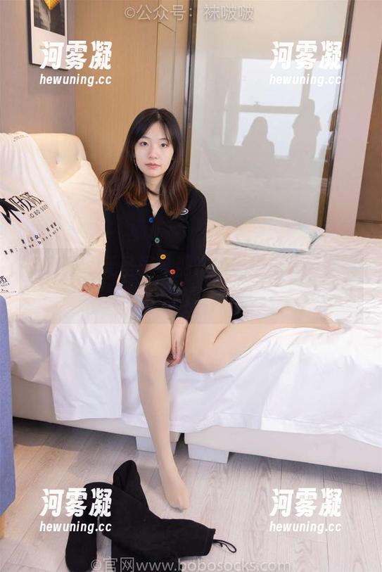 袜啵啵 - 无圣光，糯米的美脚不需要滤镜，就是这么简单！