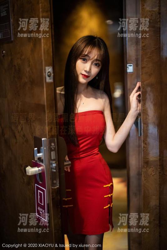 语画界 - 免费黑色图集：杨晨晨Yome教你如何在深色中找到乐趣！