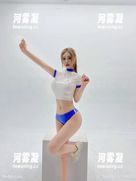 微密圈 - 穿越超辣的林一的女友套图，成为不被理解的看客。