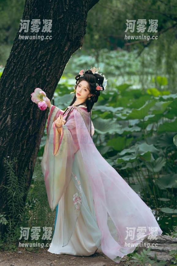 雯妹不讲道理全套红色兔女郎原图，原来这就是兔尾巴的正确打开方式！