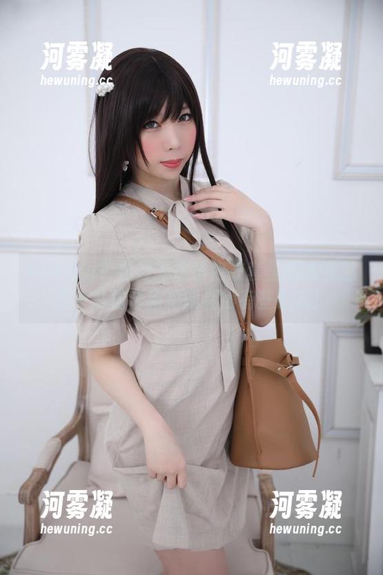 dúvida？鹿野希水钻内衣套里的独特魅力—私拍合集把我晃得有些眼花！